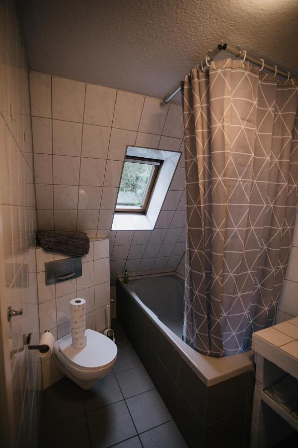 Eigenes Maisonettehaus In Idyllischer Lage Mit Balkon, Nahe Messe, 24H Self-Check In, Gratis Parken Швабах Экстерьер фото